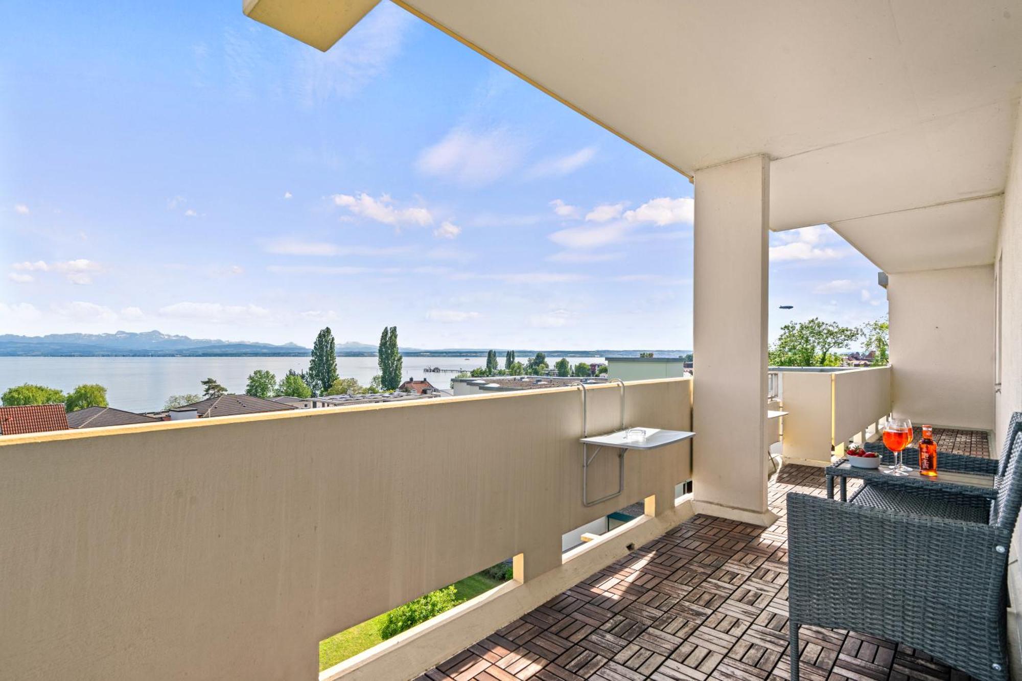 Panorama Penthouse Mit Atemberaubenden See- Und Bergblick Immenstaad am Bodensee Buitenkant foto